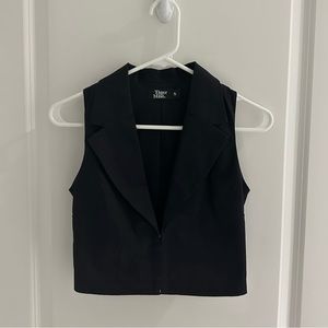 NWOT Tiger Mist Black Cropped Vest